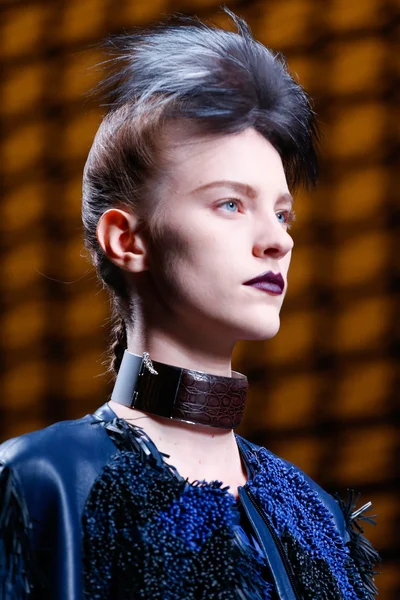 Look 38